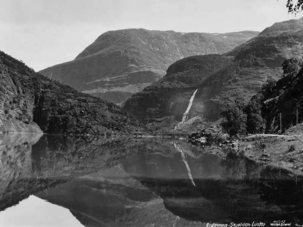 Eidsvann Skjolden Luster by Anders Beer Wilse 1937 mtime20200407101441